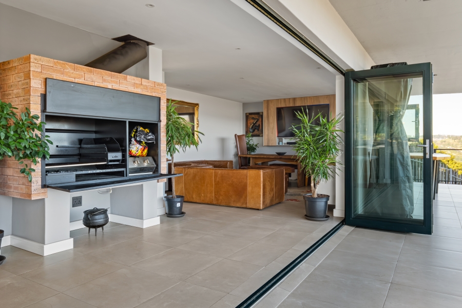 6 Bedroom Property for Sale in Old Place Western Cape